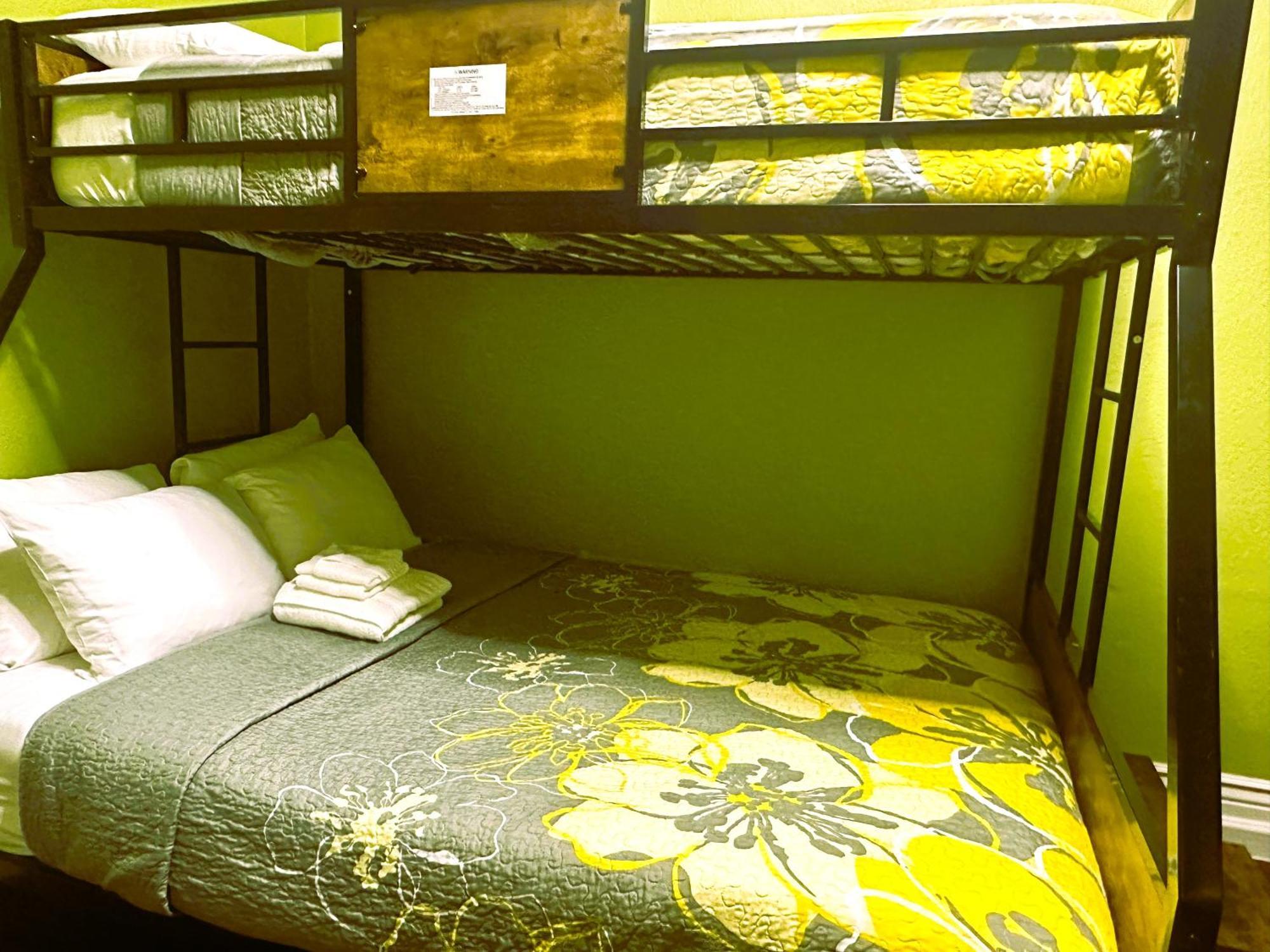 סן פרנסיסקו Orange Village Hostel חדר תמונה